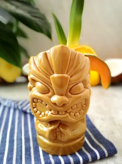 Kubek Tiki Wściekły Szaman ceramiczny 660 ml