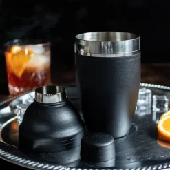 Shaker trzyczęściowy z sitkiem czarny 500 ml